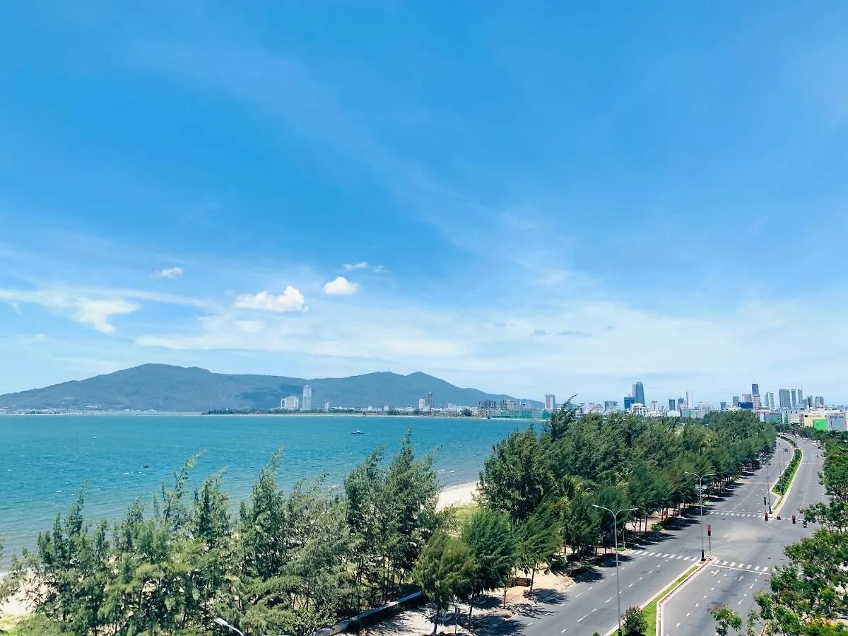 Whale Ocean View Hotel Da Nang