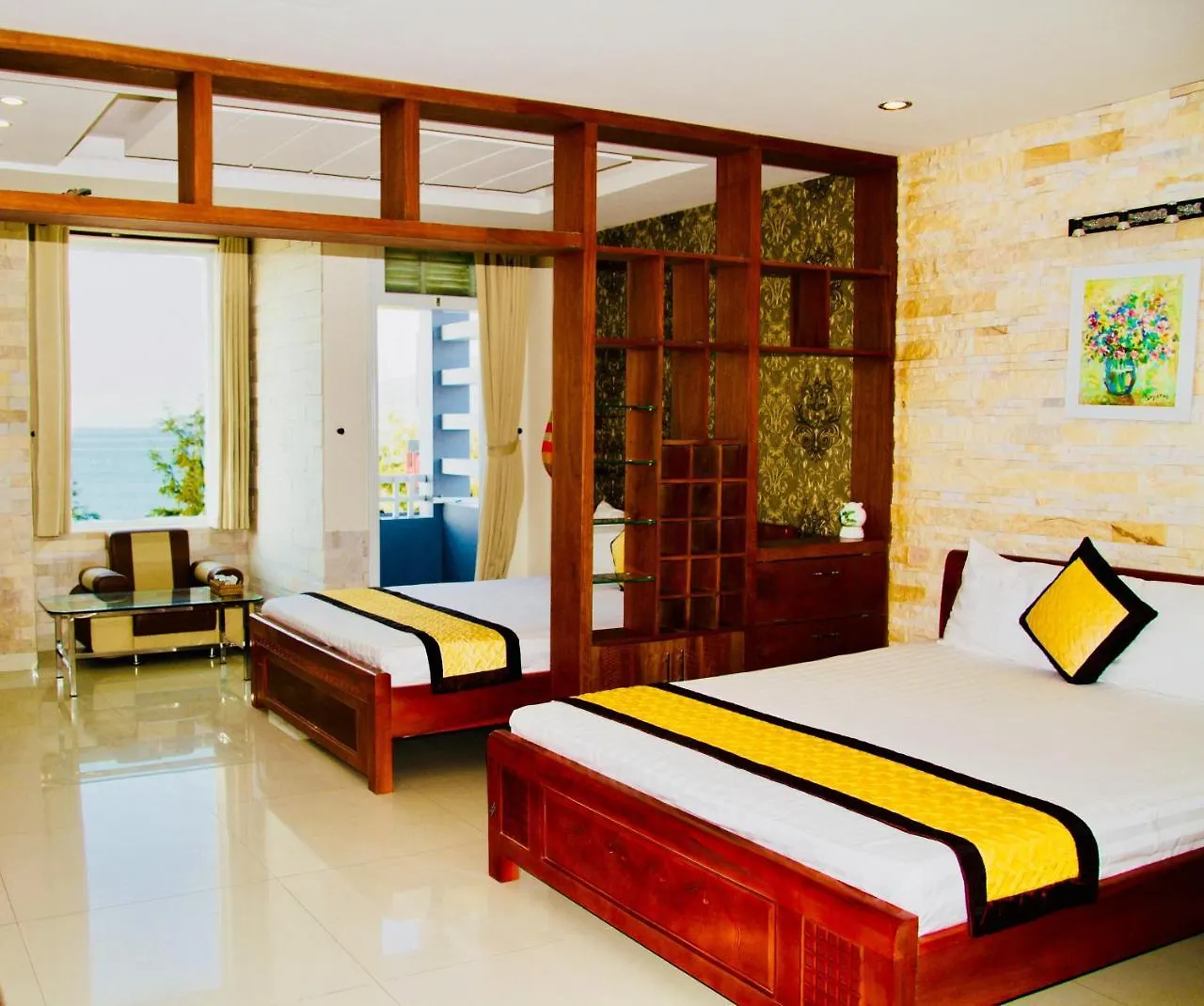 Whale Ocean View Hotel Da Nang