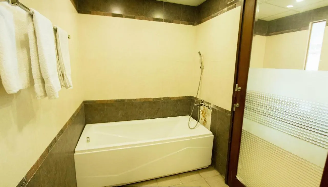 Whale Ocean View Hotel Da Nang